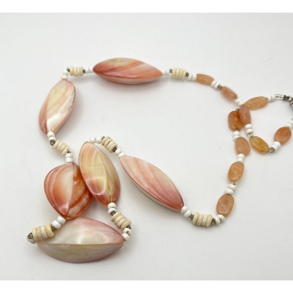 Vintage Faux Stone Beaded Necklace Boho Beach Surf Luau Pink White - Picture 4 of 6